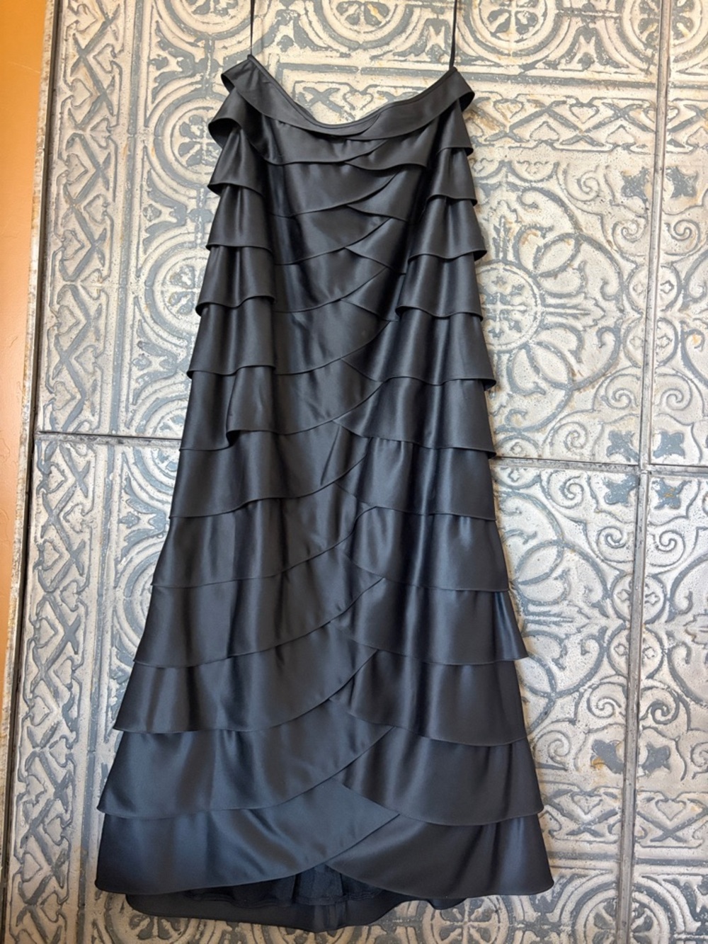 Adrianna Papell Black Tiered Ruffle A-Line Skirt (Size 6)